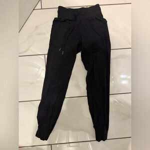 Lululemon joggers Sz 2